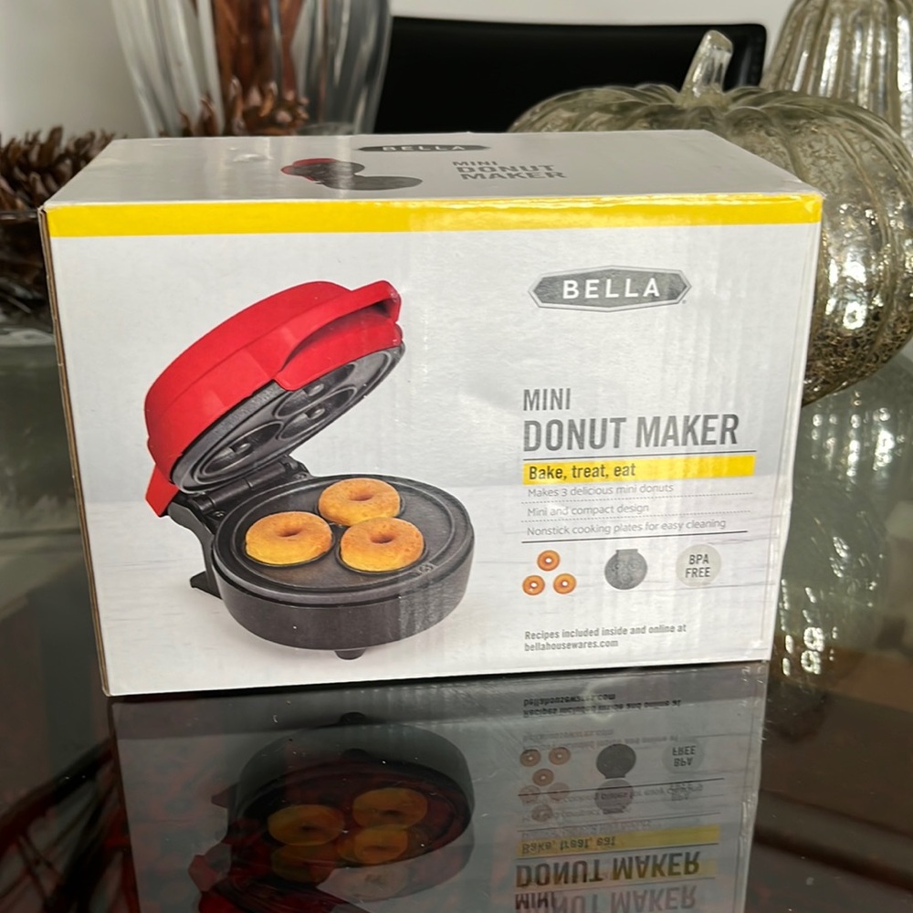 BELLA Mini donut maker